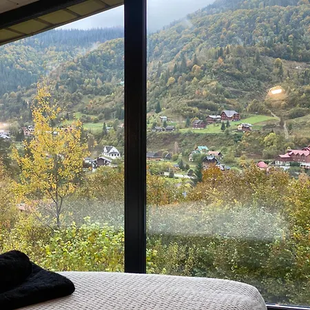 Holiday home Mirest - в горах із чаном-джакузі *