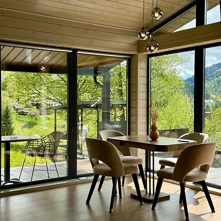 Holiday home Mirest - в горах із чаном-джакузі *