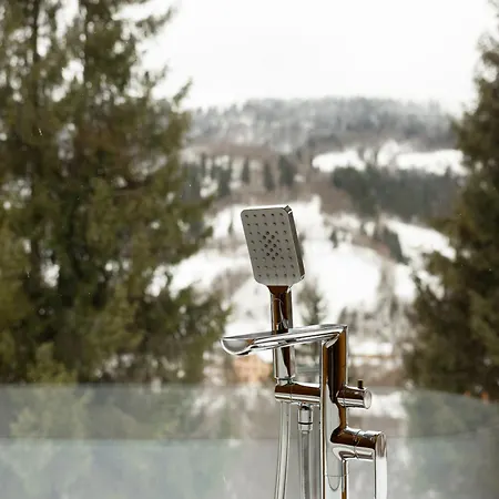 Vakantiehuis Mirest - в горах із чаном-джакузі Slavske