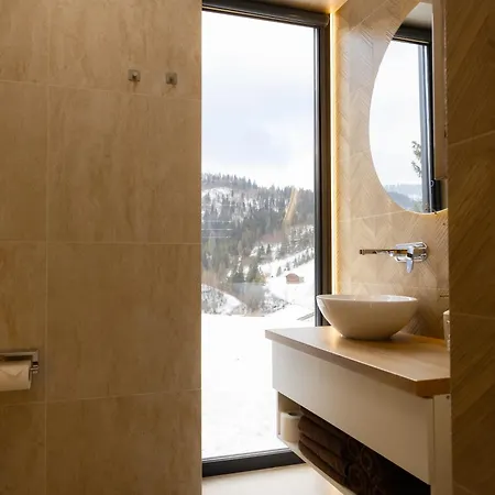 Vakantiehuis Mirest - в горах із чаном-джакузі Slavske